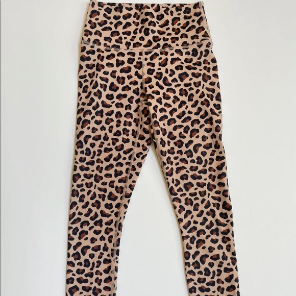 NWT Fabletics By Powerhold Leopard Print High Waist 7/8 Leggings Sz XXS - Picture 2 of 5